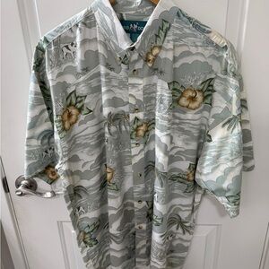 Big Dogs Hawaiian Shirt Size Extra Large 100% Cotton Button Down Beach Casual